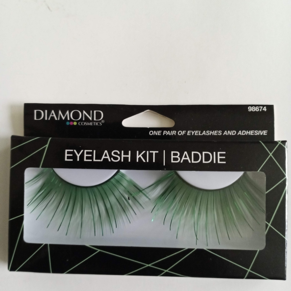 DIAMOND EYELASH KIT BADDIE